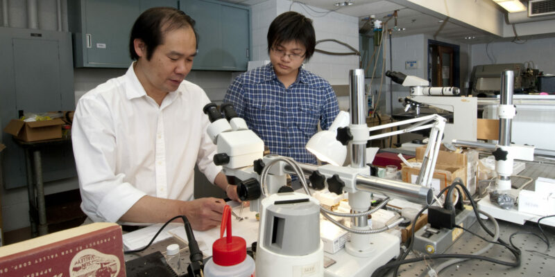 Yew San Hor receives NSF CAREER award for physics research, education