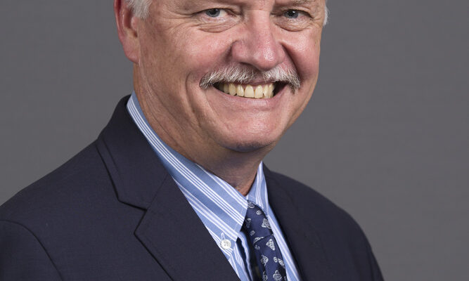 Richard Brow named interim vice provost and dean for College of Engineering and Computing