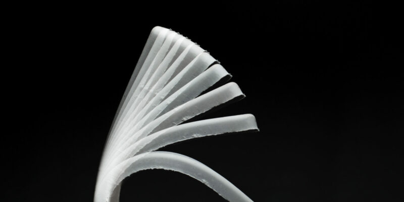 Researchers create shape-memory aerogels with rubber-like elasticity