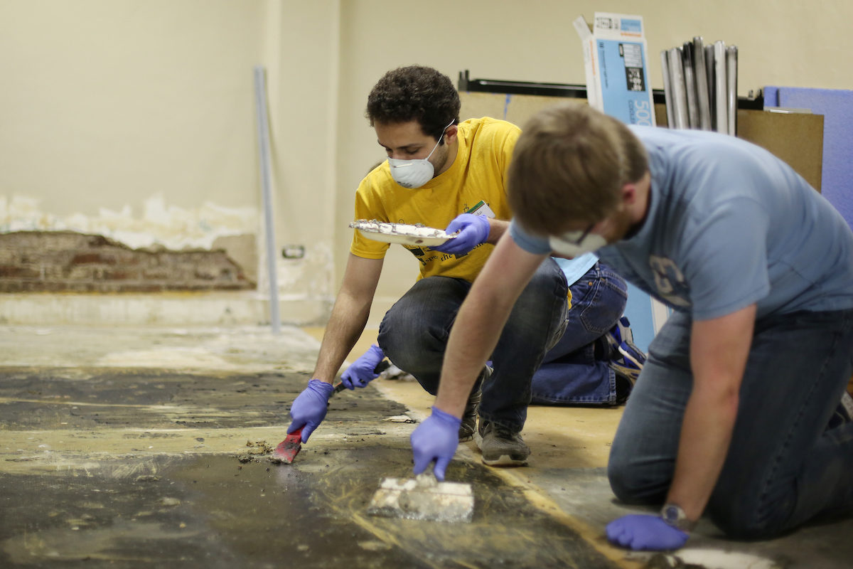 Students volunteer around Phelps County partcipating in community service during the Martin Luther King Jr. Day of Service. Here, students work at the Kaleidoscope Discovery Center in Rolla. Photo by Sam O'Keefe
