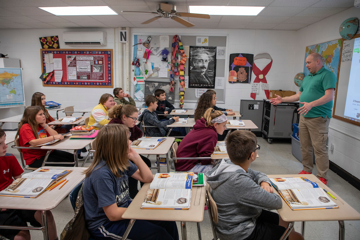 Trusler teaching class