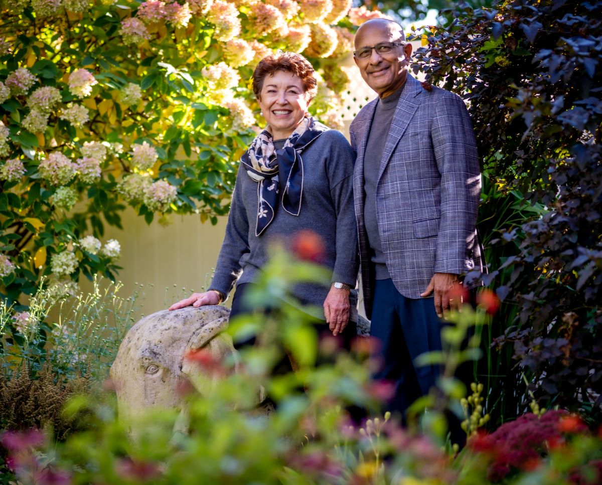 photo of Linda and Bipin Doshi