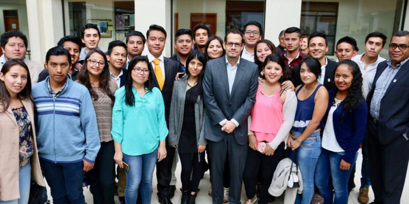 Mining students in Ecuador
