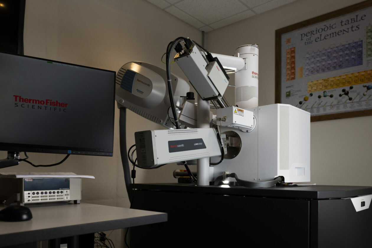 Photo of Prisma scanning electron microscope
