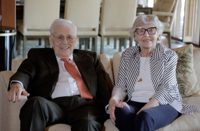 Fred S. and June Kummer at their home in October 2020. Photo by Terry Barner/Missouri S&T