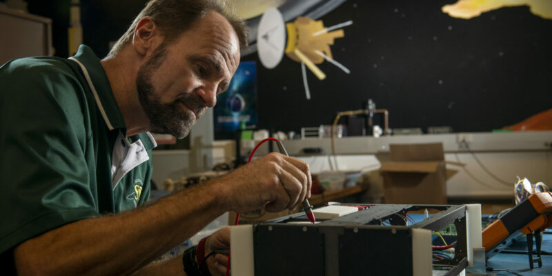 Pernicka named Curators’ Distinguished Teaching Professor