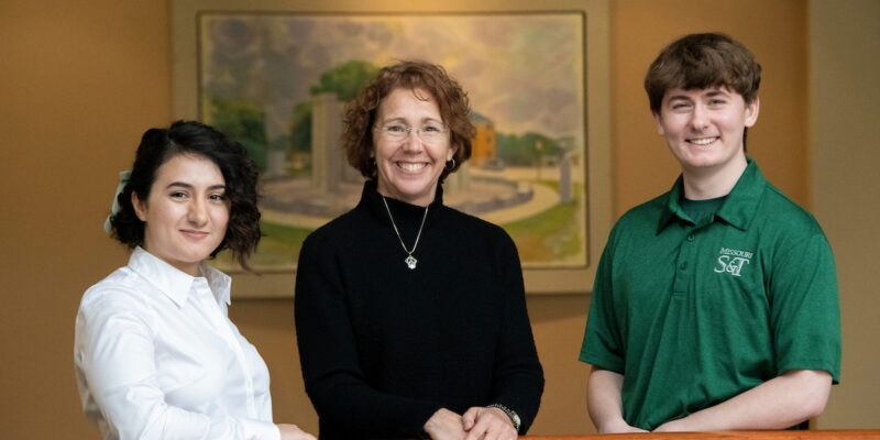 Space pioneer Sandra Magnus goes off script with S&T scholars