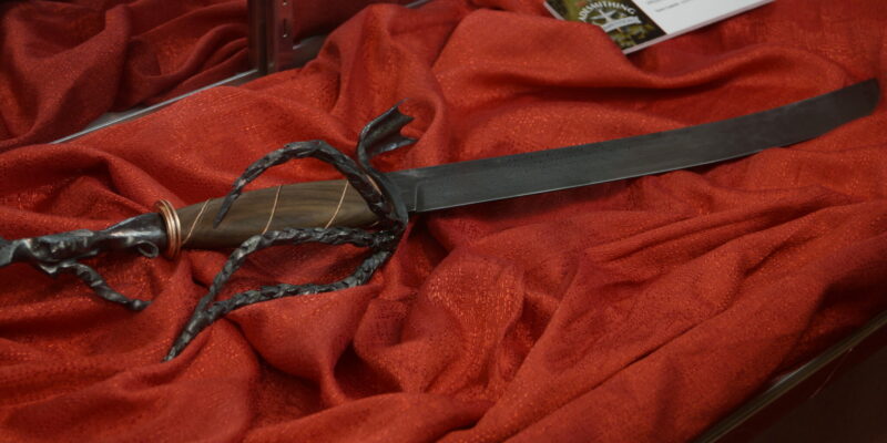 Missouri S&T students forge a win at international bladesmithing competition