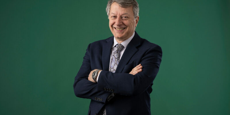 Khayat named vice chancellor for research and innovation