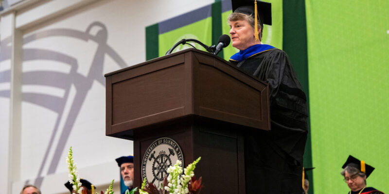 Former Anheuser-Busch leader delivers S&T commencement address