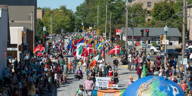 Build a ‘mini-float’ for S&T Celebration of Nations parade