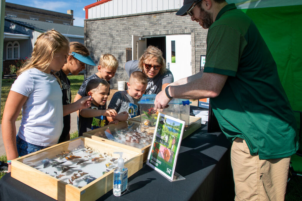 Missouri State Fair S&T insects station