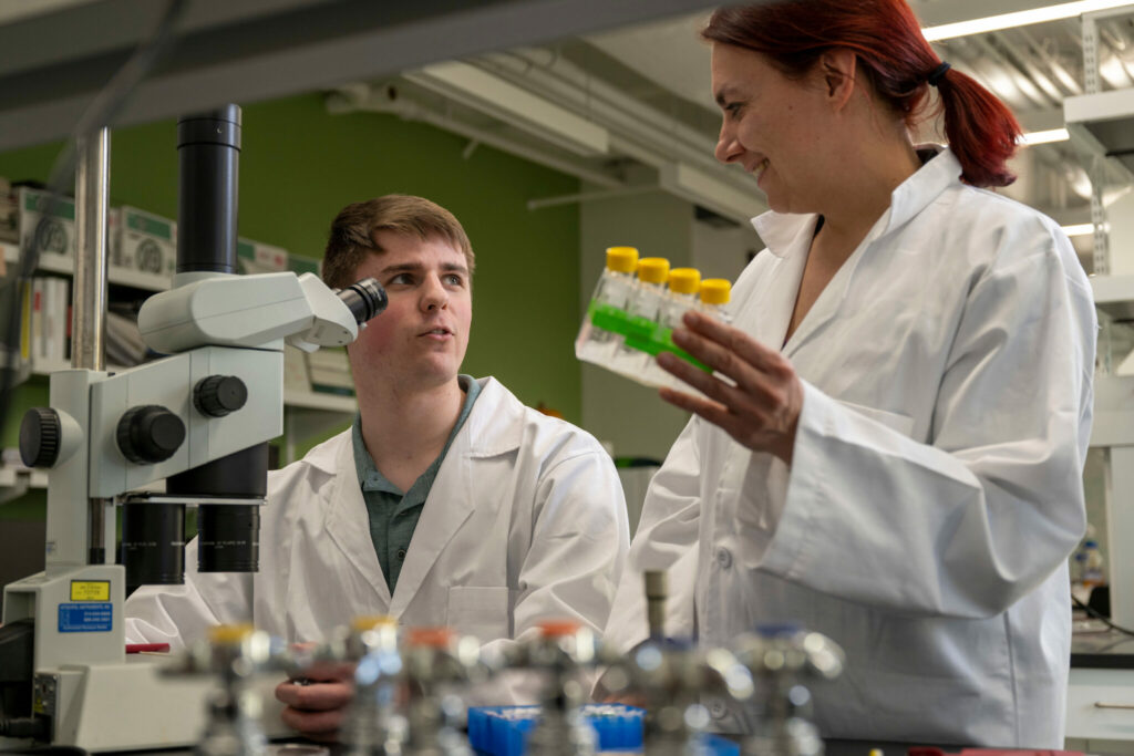 Erik Gergstrom and Dr. Andrea Scharf in lab