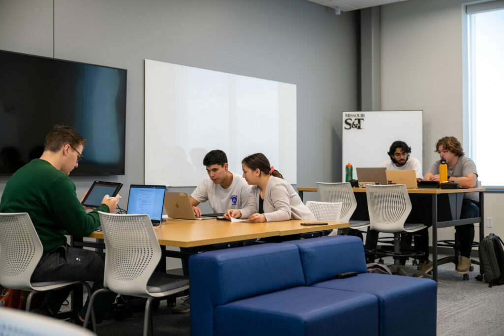 Students in collaborative space in Innovation Lab