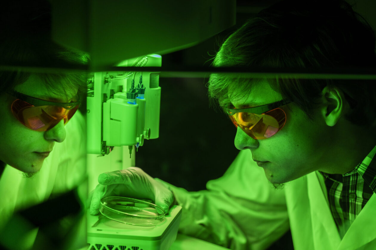 Lev Suliandziga, a Ph.D. student in mechanical engineering, works in a Missouri S&T hydrogels laboratory. Photo by Michael Pierce/Missouri S&T.