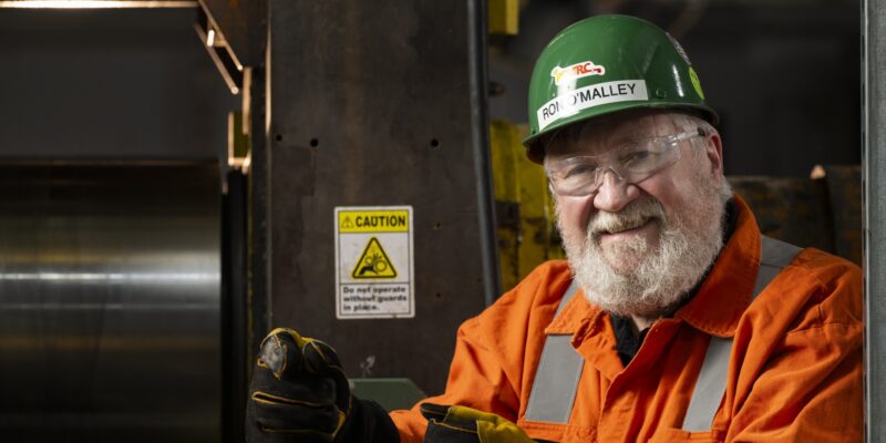 S&T professor wins medal from international steel manufacturing association