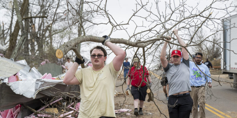 S&T community helps with recovery after tornado rips through Rolla