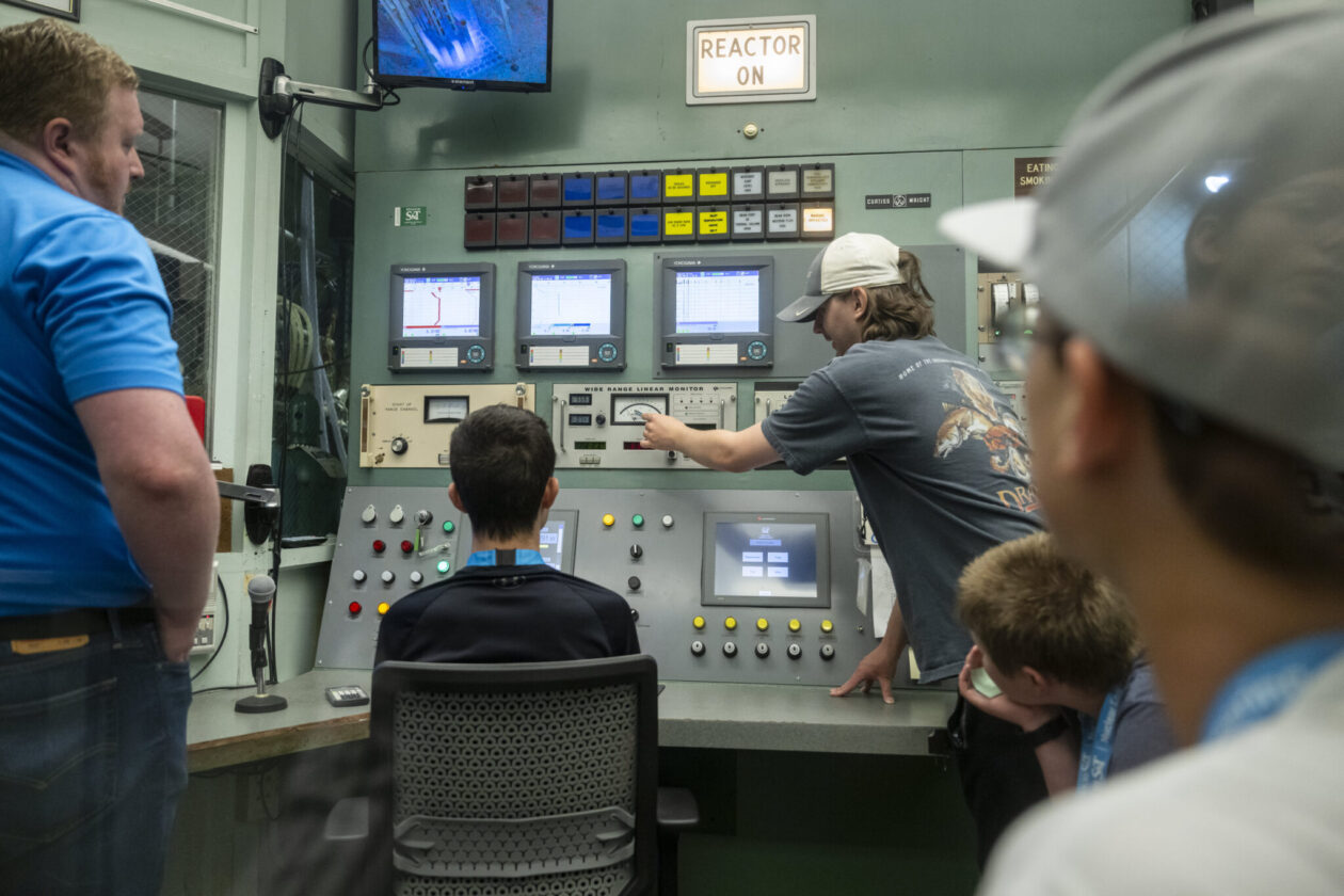 Participants control the Missouri S&T Nuclear Reactor during a previous session of S&T’s Nuclear Engineering Camp. Photo by Blaine Falkena/Missouri S&T.
